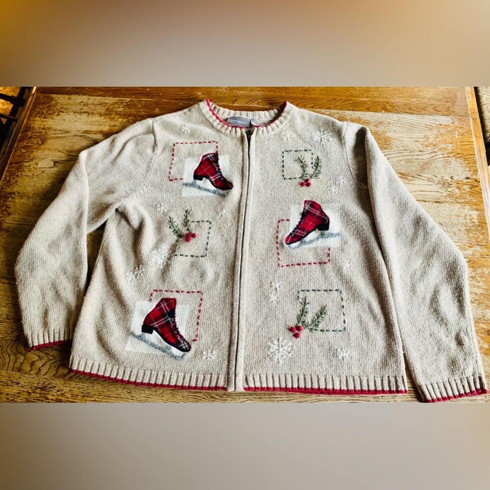 Croft & Barrow Womens L Cardigan Zip Up Ice Skates Pine Needles Snowflakes